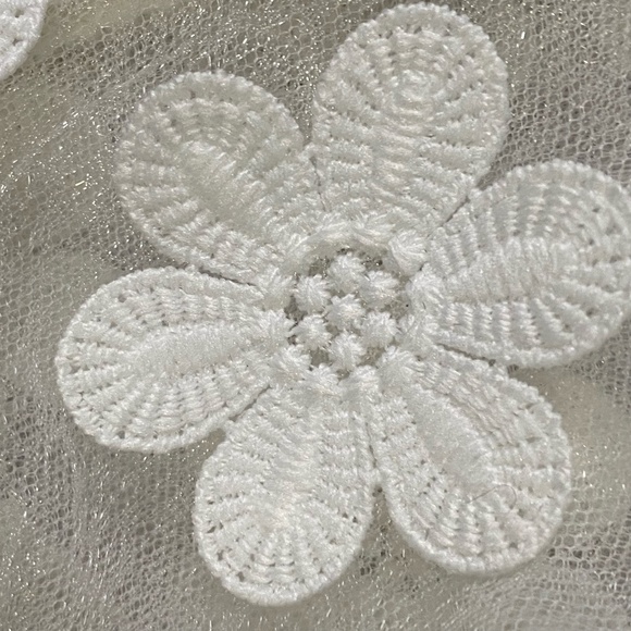 French Connection Cotton Embroidered Flower Puffy Sleeve Sweater. Sz- L - Picture 5 of 16